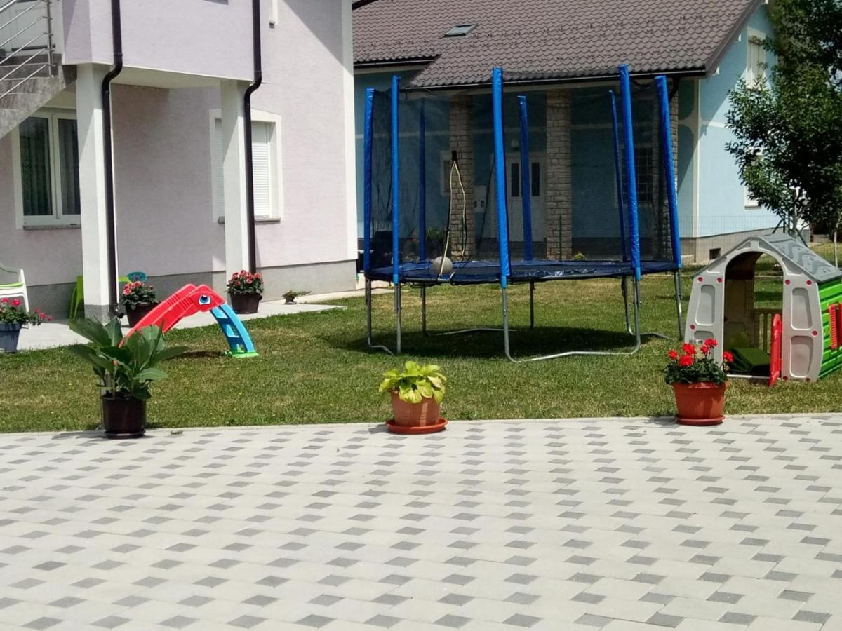Apartman Karmen Gospić Extérieur photo